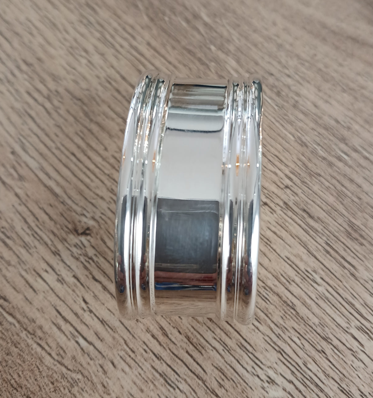 Rond de serviette ovale, Inglese AM